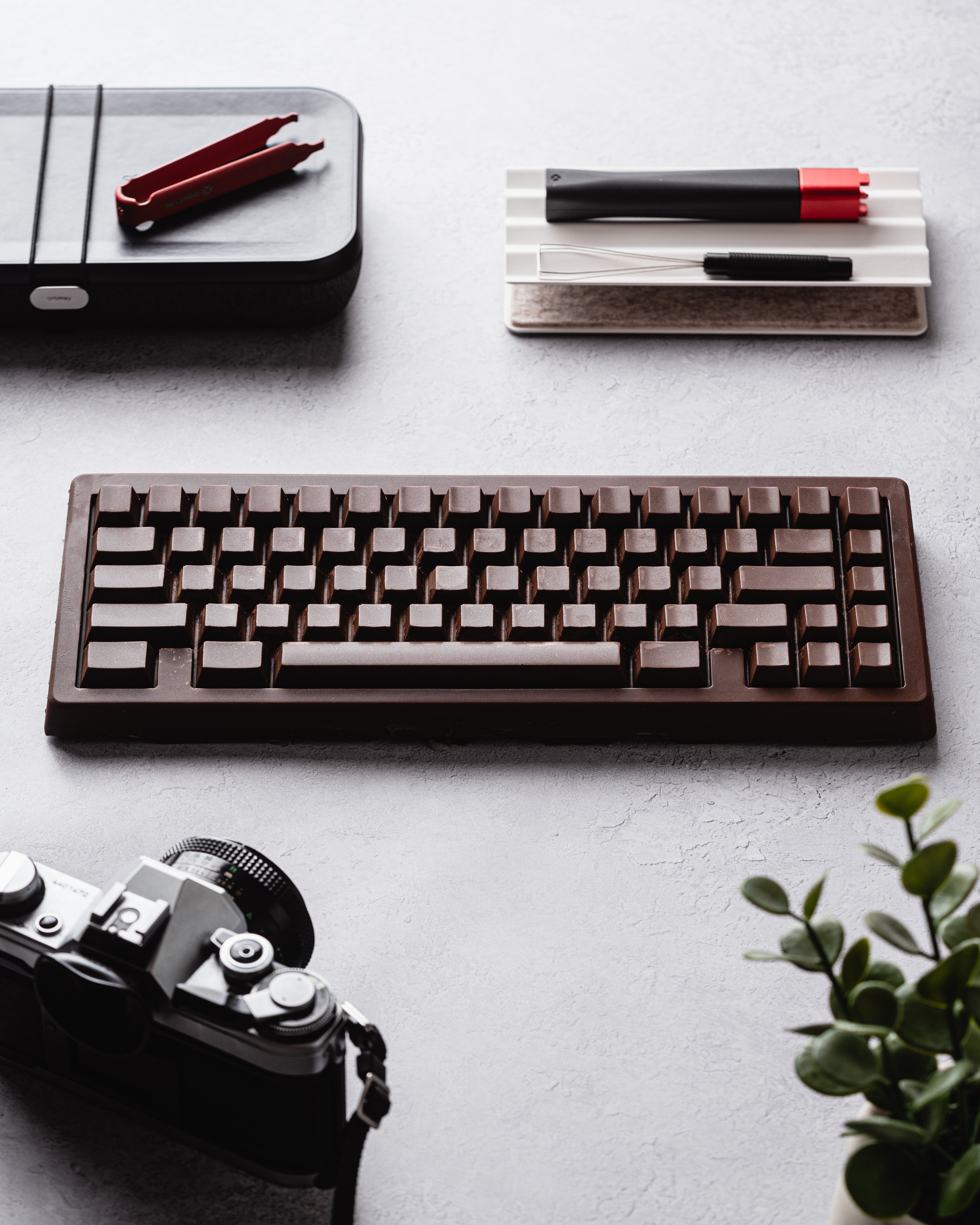 separate1-omnitype_team_creations