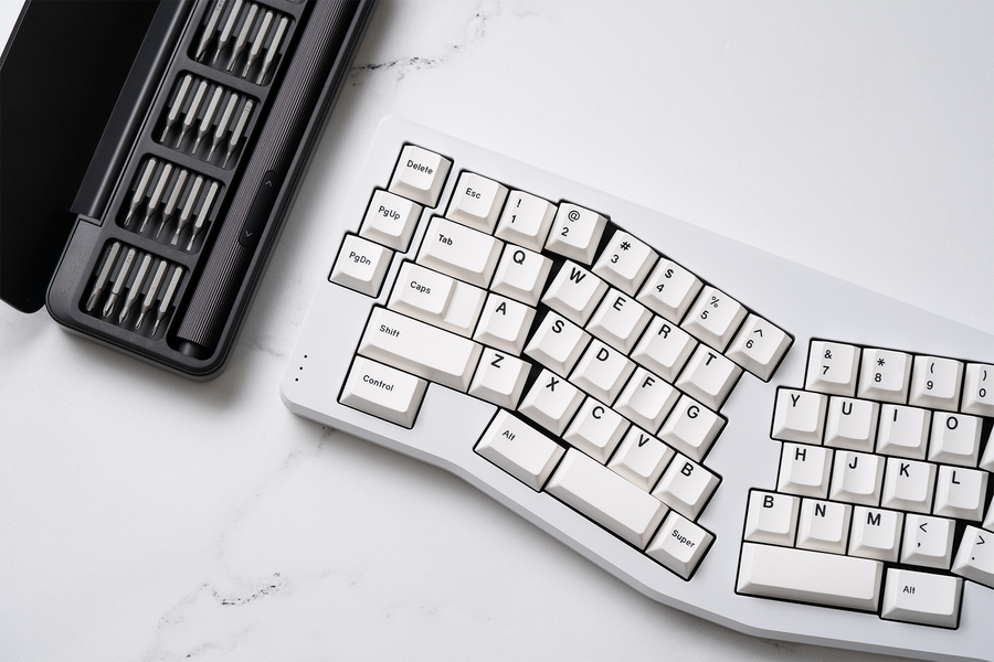 GMK Minimal 2 (CYL)